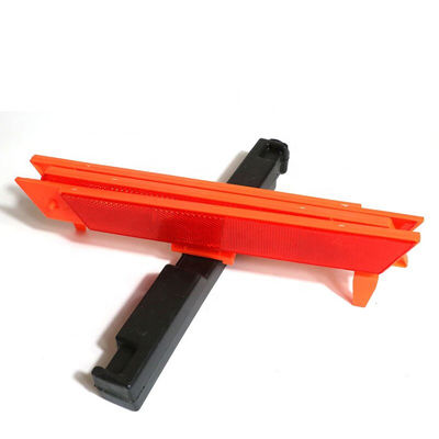Triangolo di segnalazione di sicurezza stradale riflettente con certificato CE e materiale Gpps